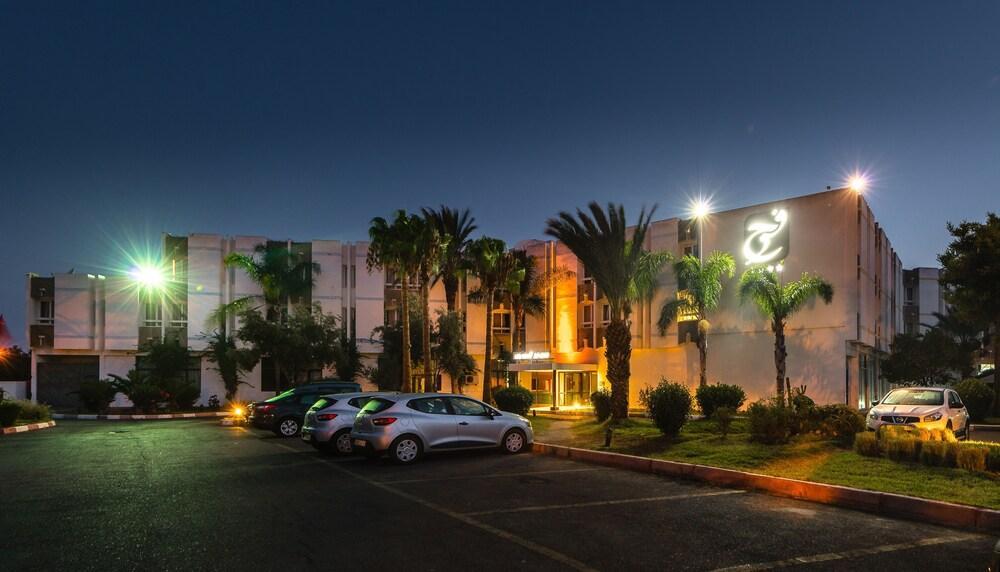 Farah Safi Hotel Luaran gambar