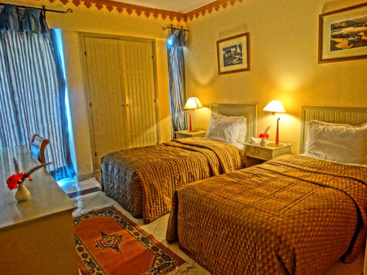 Farah Safi Hotel Luaran gambar