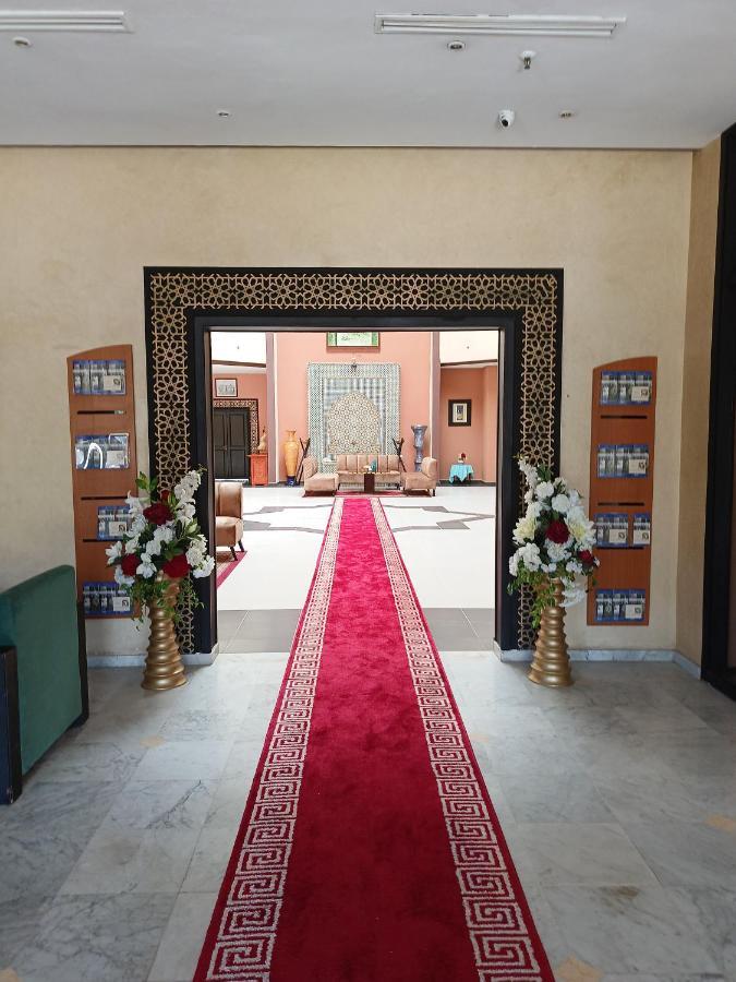 Farah Safi Hotel Luaran gambar