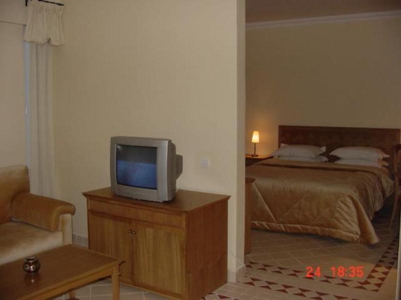 Farah Safi Hotel Luaran gambar