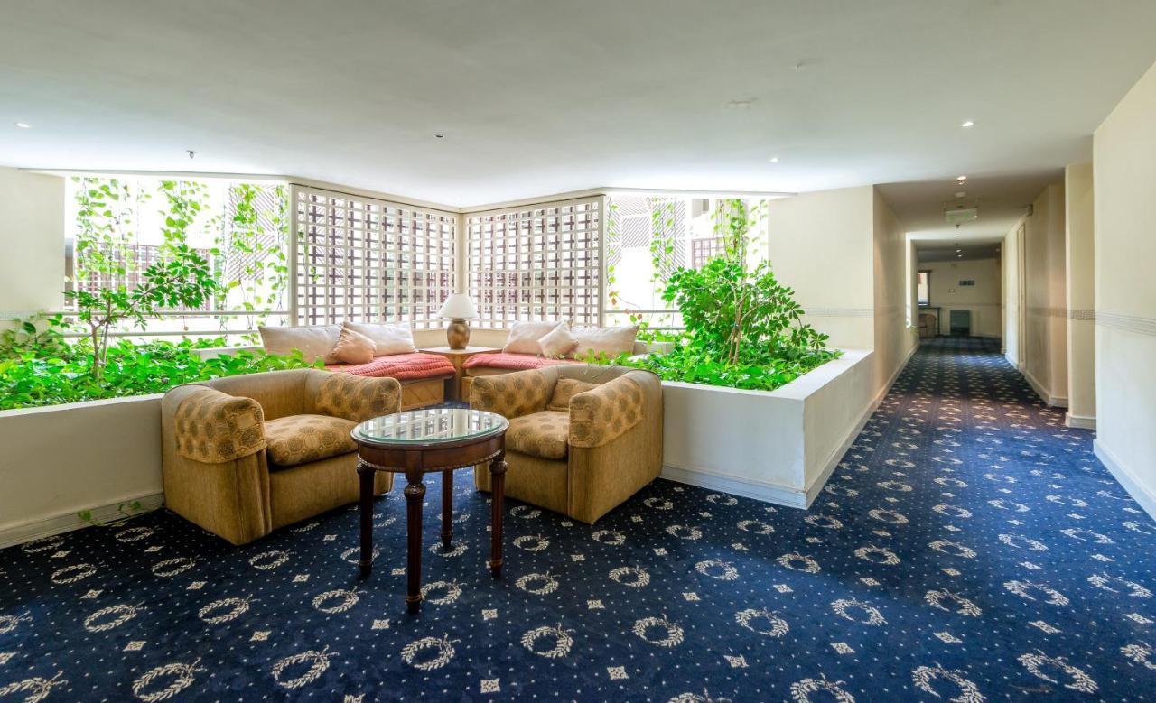 Farah Safi Hotel Luaran gambar
